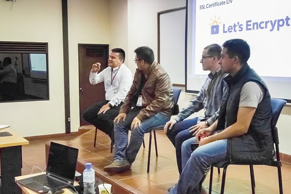 ¿Cómo respondemos en EDteam las dudas de todos nuestros estudiantes?